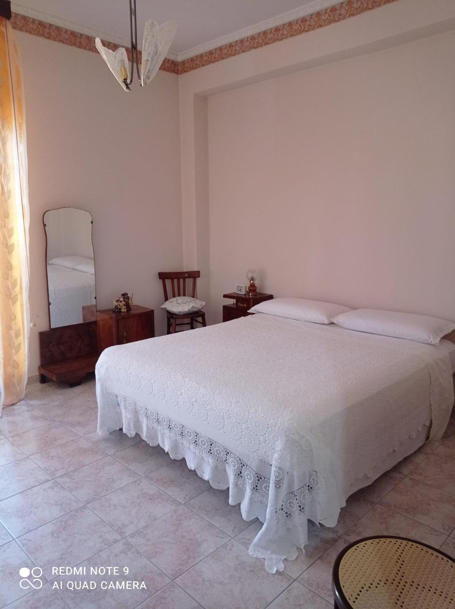 Montagne Rocciose Bed & Breakfast Frascineto Ngoại thất bức ảnh